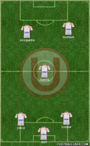 C Universitario D football formation